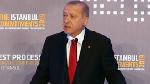 Erdoğan: Bir tarafta açlık ve yoksulluk, diğer tarafta şatafat var