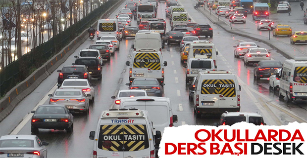 İstanbul'da okullar açıldı, trafik yoğunluğu arttı