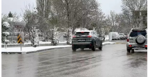 Bolu'da nisanda kar yağışı