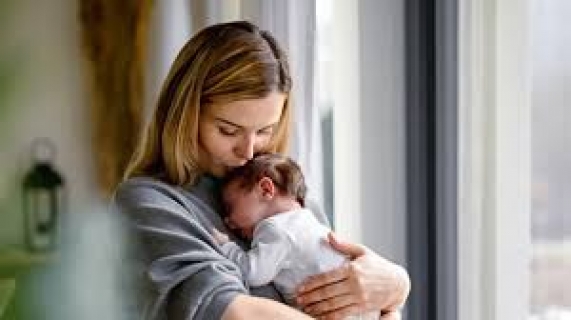 Anne ve babaların doğum izni süreleri uzatılıyor