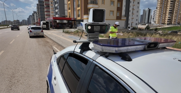 Hız sınırında yüzde 10 tolerans kalkıyor! Artık af yok, 30 bin liraya kadar ceza yazılacak
