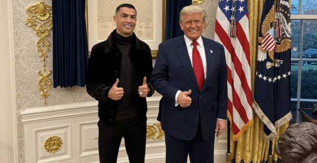 Trump ve Ronaldo, Oval Ofiste maç yaptı