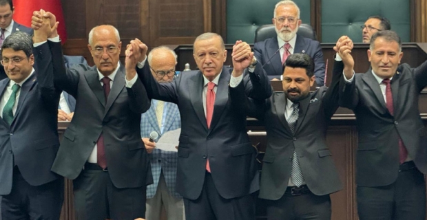 AK Parti'ye geçen vekili n sözleri parti grubuna damga vurdu