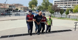 İzmir Büyükşehir personeli, FETÖ’den ihraç polis kimliğiyle yakalandı