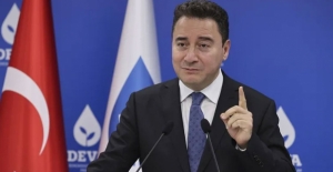 Ali Babacan: Yargıyı siyasetin gölgesinden çıkarın