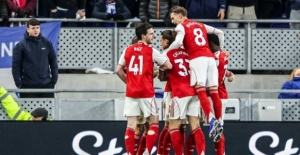 Arsenal, İngiltere Lig Kupası'nda finale yükseldi