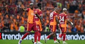 Taraftarlar kara kara...