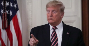 Trump parmağıyla gösterip hedef aldı: Bu insanlar deli, gerçekten deli